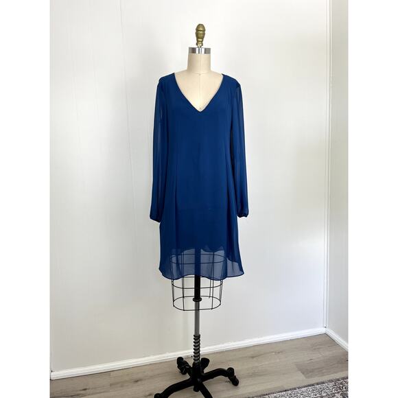 Macys Inc NWT Sheer Sleeve Dress XS Blue Tie Back V Neck Flowy - Picture 16 of 16